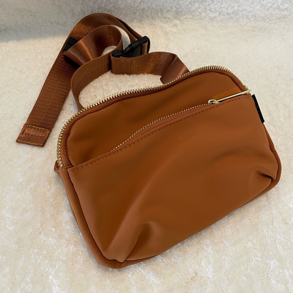 Nylon belt bag with gold accents